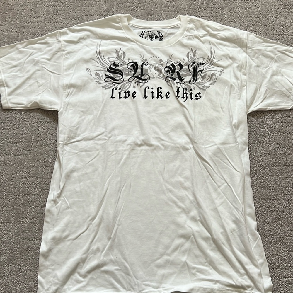 Brand new without tag men’s t shirt Hawaii